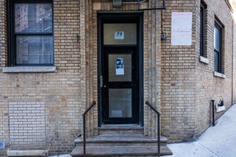75 Fairview Avenue in New York, NY - Building Photo - Building Photo