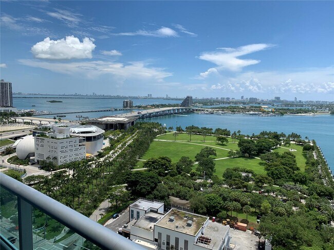 property at 900 Biscayne Blvd