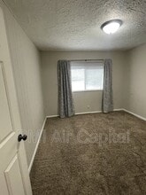 1706 S Fern St in Wichita, KS - Building Photo - Building Photo