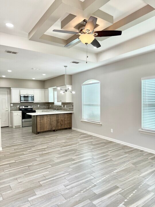 2009 Jackson St, Unit #1 in Weslaco, TX - Building Photo
