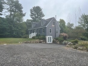 10 Hoffman Farm Rd in Franklin, MA - Building Photo - Building Photo