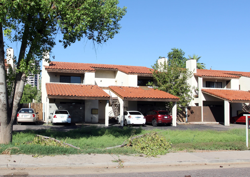 3418 N 12th Pl in Phoenix, AZ - Foto de edificio