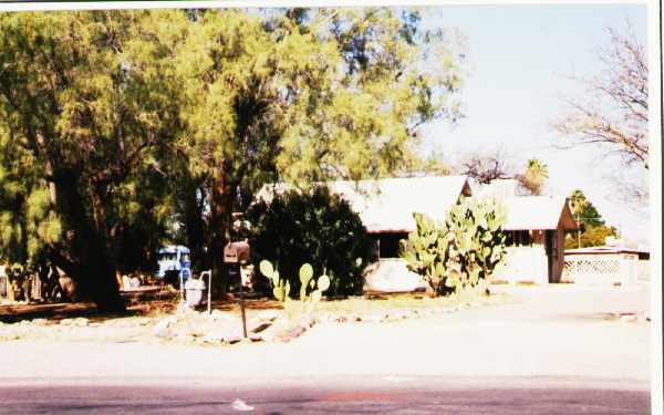 919-925 E Halcyon Rd in Tucson, AZ - Building Photo