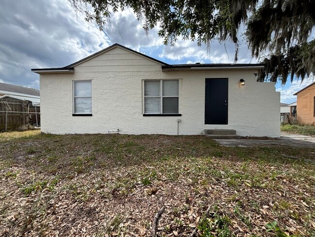 636 Fairway Ave