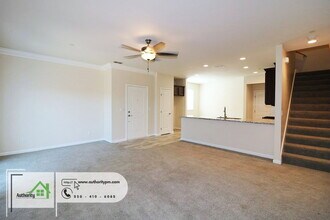 810 Mission De Oro Dr in Redding, CA - Building Photo - Building Photo