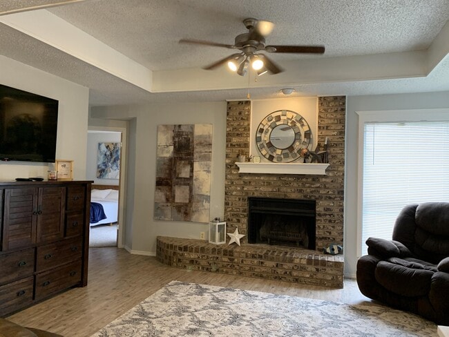 9605 Clinton Ave in Lubbock, TX - Building Photo - Building Photo