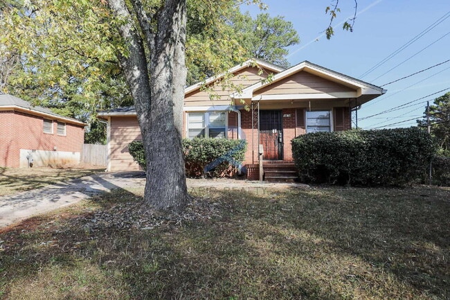 property at 1678 Bagpipe Pl