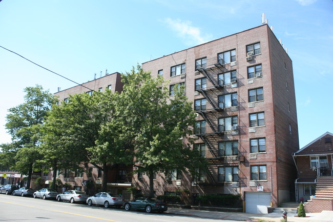 1819 Williamsbridge Rd in Bronx, NY - Building Photo - Building Photo