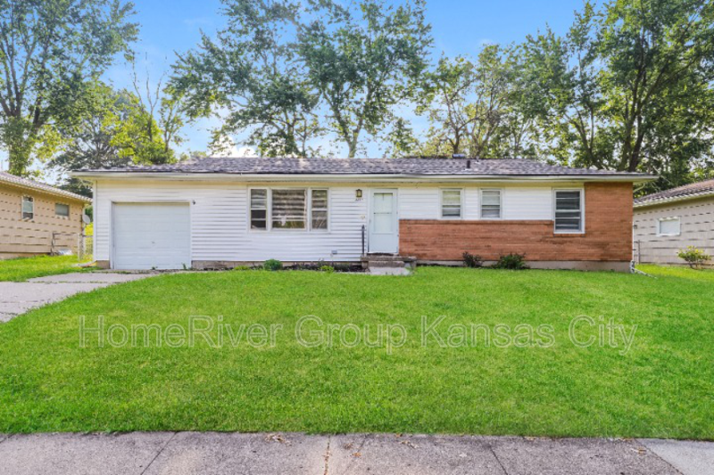 5507 N Lydia Ave in Kansas City, MO - Building Photo