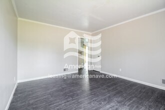 9416 S Chelsea Rd in Columbia, SC - Foto de edificio - Building Photo