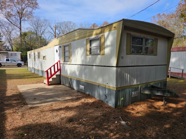 property at 413 Miller St