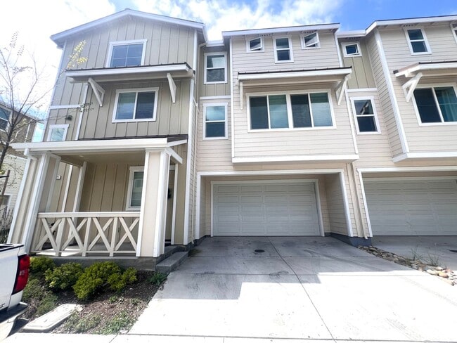 property at 2021 Elson Wy