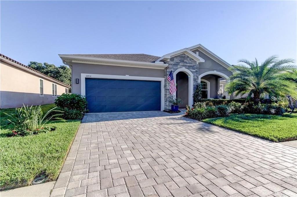 11831 Frost Aster Dr in Riverview, FL - Building Photo
