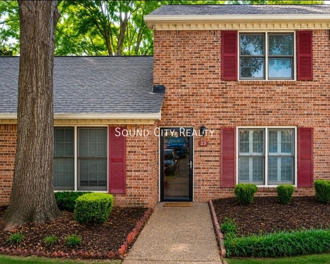 property at 743 Kent Rd