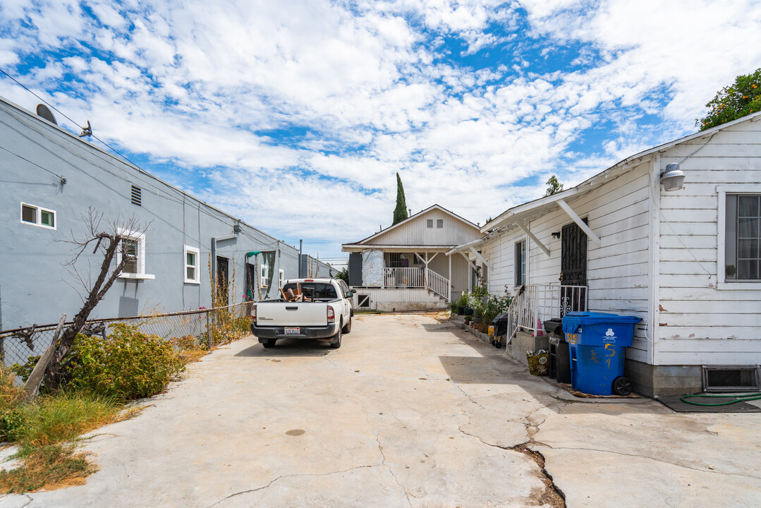 515 S Breed St in Los Angeles, CA - Building Photo