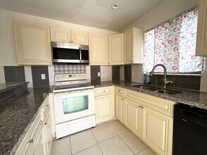 4574 Cherry Rd in West Palm Beach, FL - Building Photo - Building Photo