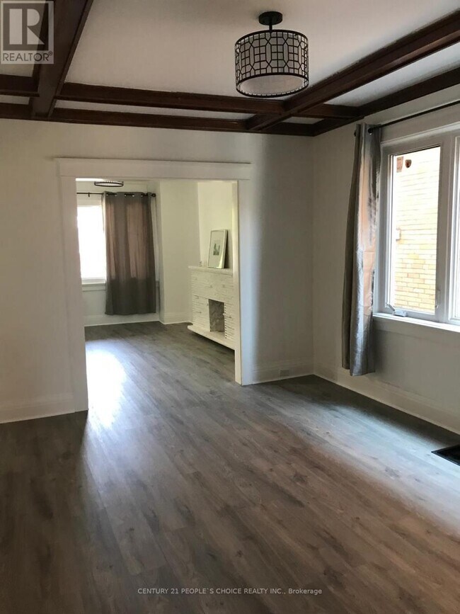 212 Oakwood Ave in Toronto, ON - Building Photo - Building Photo