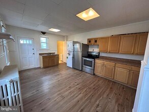 1030 Radcliffe St in Bristol, PA - Building Photo - Building Photo