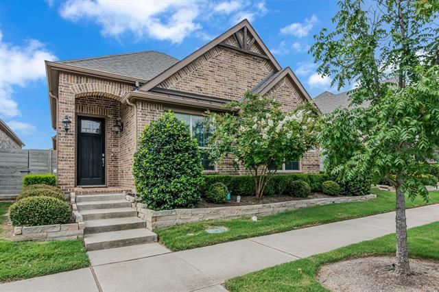 913 Boardwalk Way in Argyle, TX - Building Photo