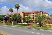 Building Photo - 10000 Turkey Lake Rd Apartments in Orlando, Florida