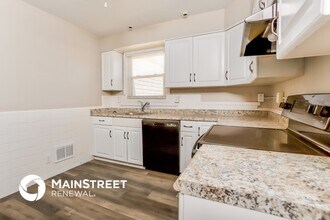 15 Spring Dr in Florissant, MO - Building Photo - Building Photo