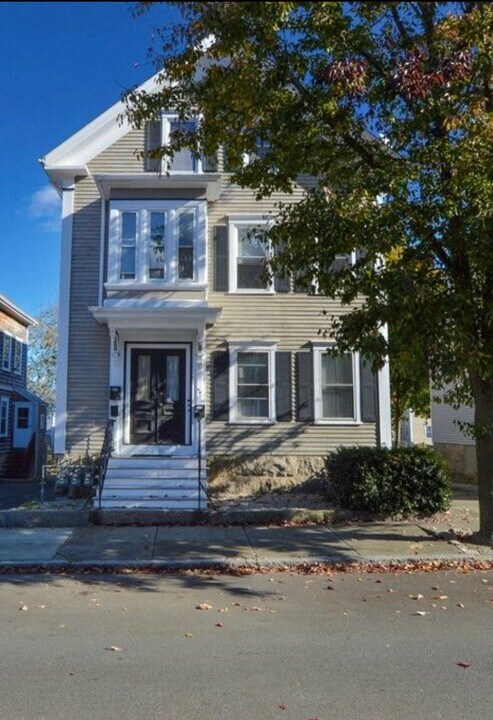 46 State St, Unit 1- First Floor in New Bedford, MA - Building Photo