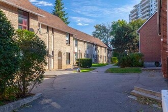 Goodview Townhomes in Toronto, ON - Building Photo - Building Photo