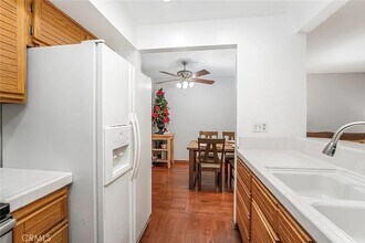 25712 Le Parc in Lake Forest, CA - Building Photo - Building Photo