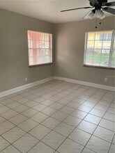 2217 W Woodlawn Ave in Tampa, FL - Building Photo - Building Photo