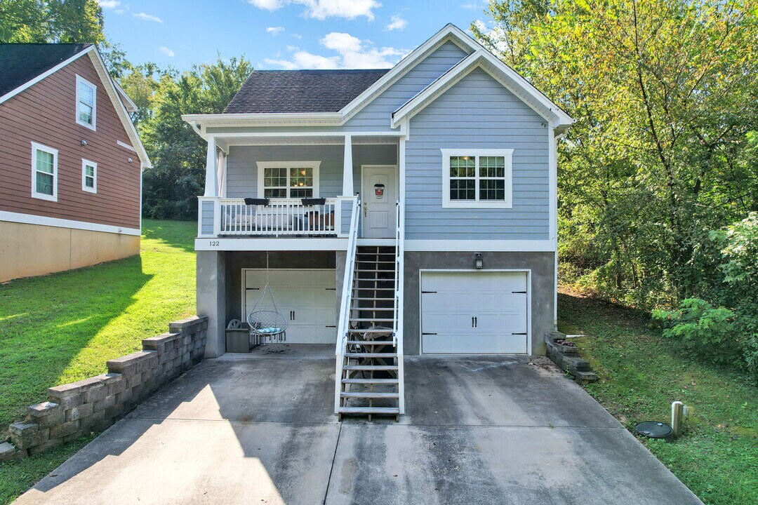 122 Neely Cir NE in Cleveland, TN - Building Photo