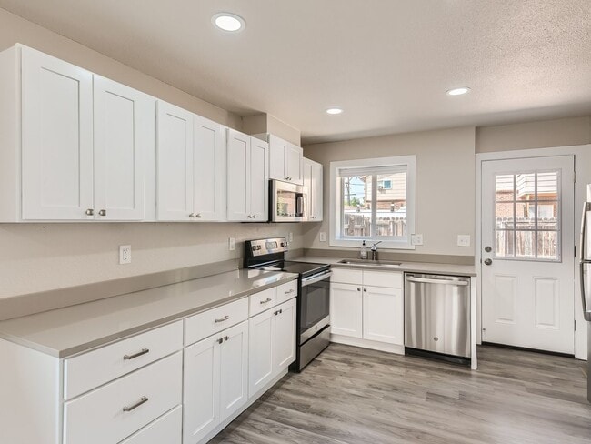 property at 909 Elm St