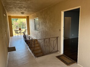 13744 Burbank Blvd in Los Angeles, CA - Building Photo - Building Photo