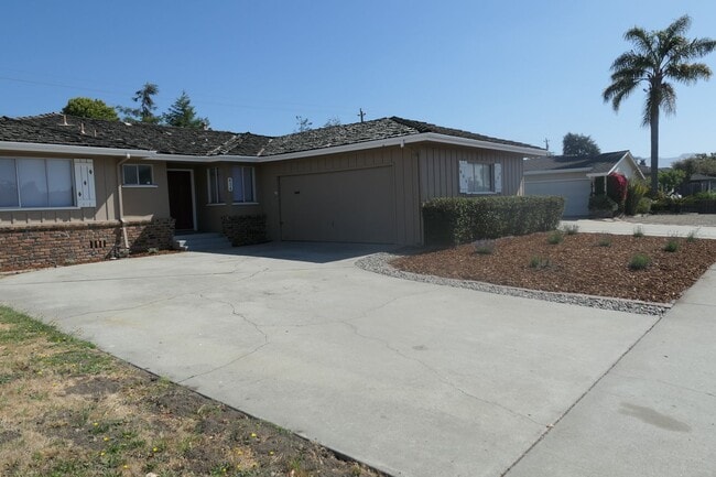 614 Martinelli St in Watsonville, CA - Building Photo - Building Photo