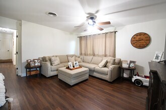 1209 Hymelia Ave in Metairie, LA - Building Photo - Building Photo