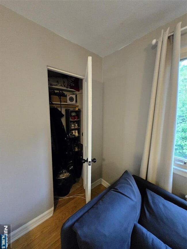 125 Clinton Park Dr in Bergenfield, NJ - Building Photo - Building Photo