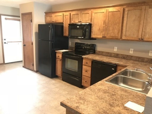 5213 W 54th St in Sioux Falls, SD - Building Photo - Building Photo