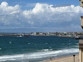 625 Esplanade in Redondo Beach, CA - Building Photo