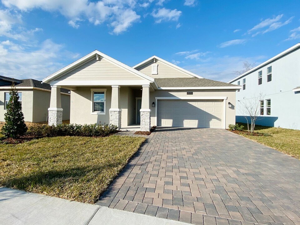 2123 Mountain Pine St in Ocoee, FL - Building Photo
