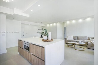 19101 Mystic Pointe Dr in Aventura, FL - Building Photo - Building Photo