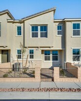 8917 Grabill Spruce St in Las Vegas, NV - Building Photo