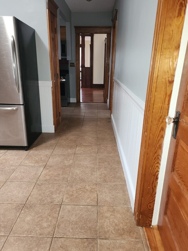 233 Middlesex St, Unit 233 Middlesex St 1 floor