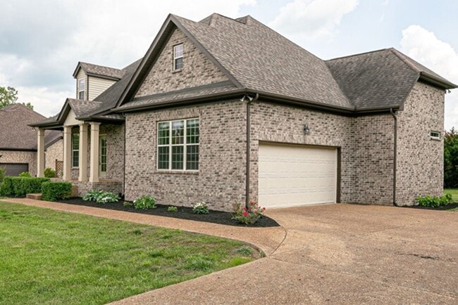2015 Audubon Ln in Murfreesboro, TN - Building Photo - Building Photo
