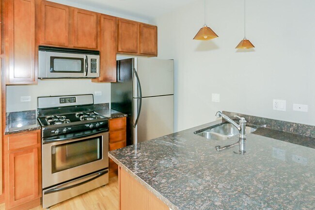 3804 N Marshfield Ave, Unit 1 in Chicago, IL - Building Photo - Building Photo