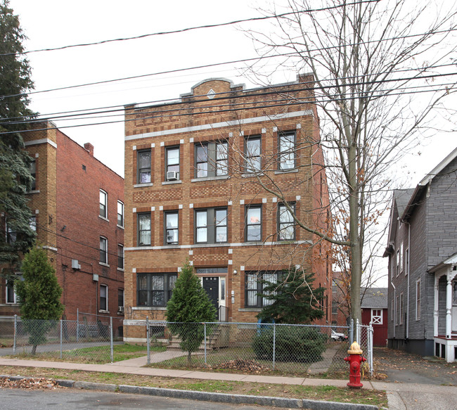 88-90 Clark St in Hartford, CT - Foto de edificio - Building Photo