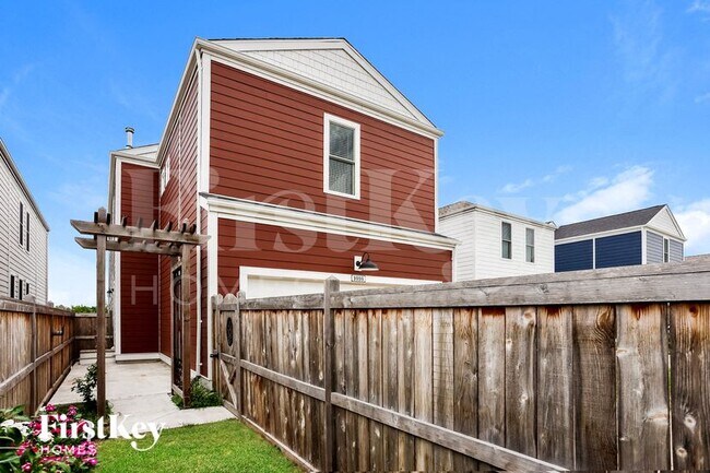 1016 Kilderkin Wy in St. Charles, MO - Foto de edificio - Building Photo