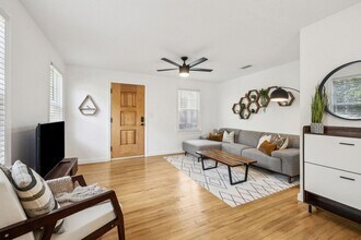 1240 Rensselaer Ave in Jacksonville, FL - Building Photo - Building Photo