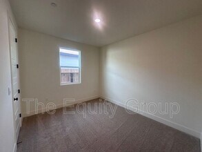 2405 N Fontana St in Visalia, CA - Building Photo - Building Photo