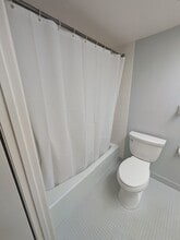 4710 Bay St NE in St. Petersburg, FL - Building Photo - Building Photo