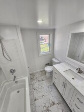 70 Craig Ln in Trumbull, CT - Building Photo - Building Photo