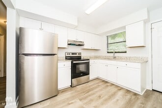 10535 Jolynn Rd in Jacksonville, FL - Building Photo - Building Photo